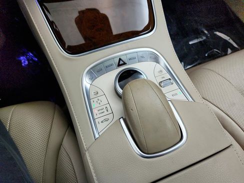 Used 2014 Mercedes-Benz S 550 Sedan image 19