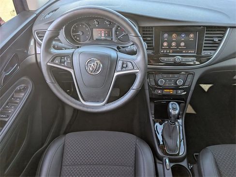 Certified 2022 Buick Encore Preferred w/ Safety Package image 10