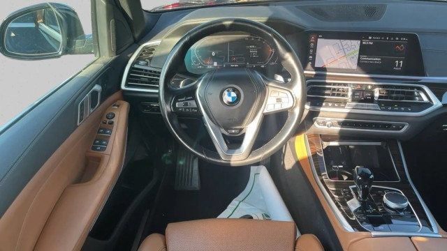 Used 2023 BMW X5 xDrive40i w/ Premium Package AWD/4WD image 17