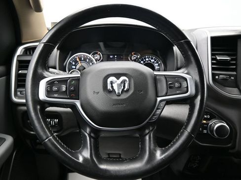 Used 2019 RAM 1500 Big Horn AWD/4WD image 14