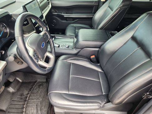 Certified 2023 Ford Expedition XLT AWD/4WD image 15
