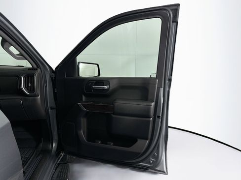 Used 2022 GMC Sierra 1500 SLT w/ X31 Off-Road Package image 30