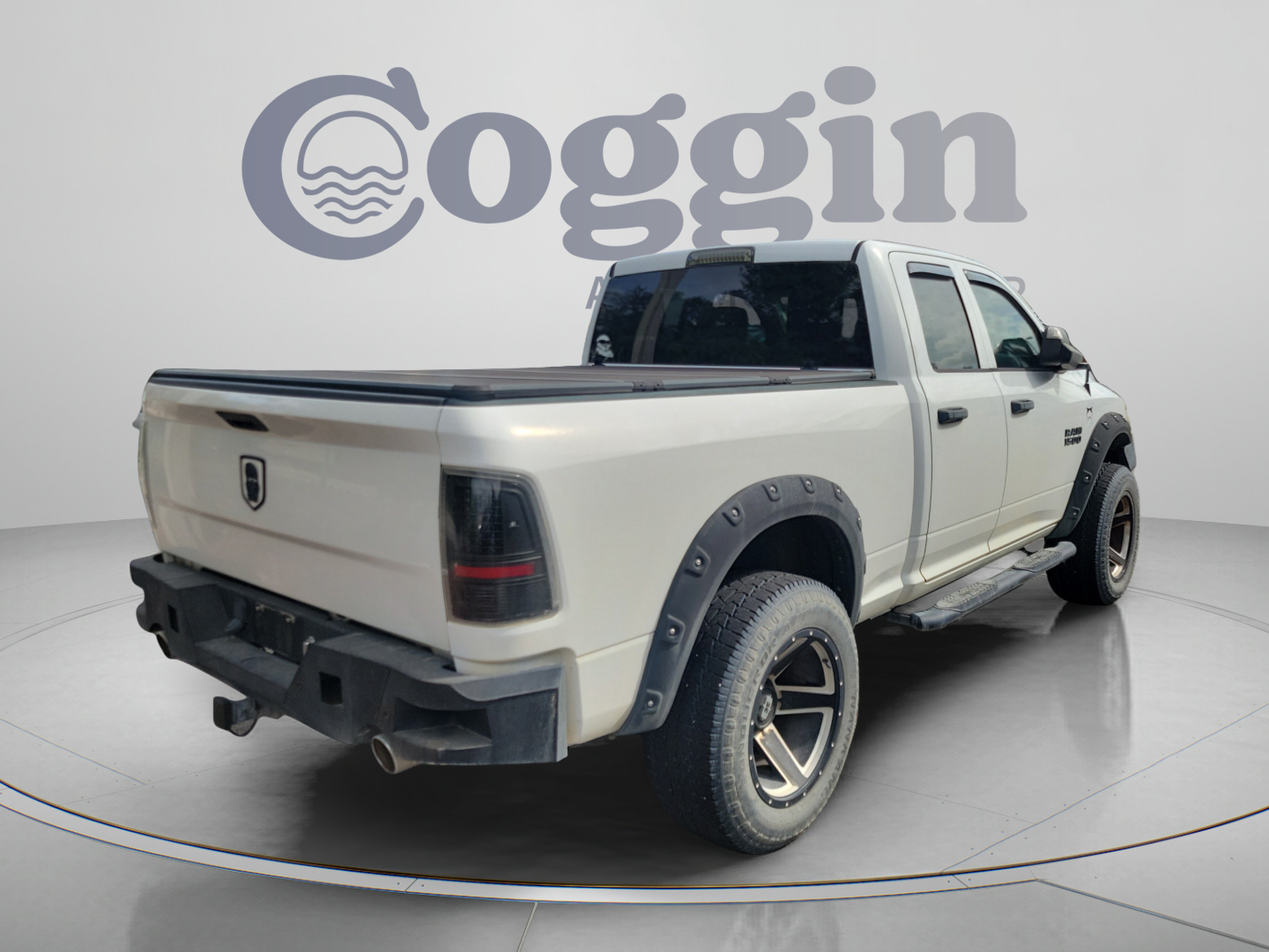 Used 2018 RAM 1500 Express RWD image 4