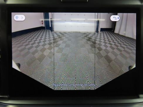 Used 2025 Ford F250 Platinum image 18