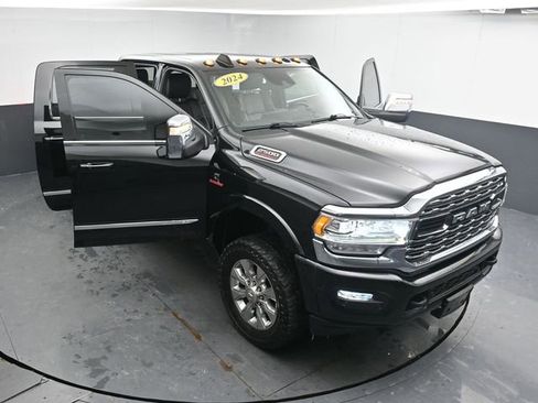 Used 2024 RAM 2500 Limited image 26