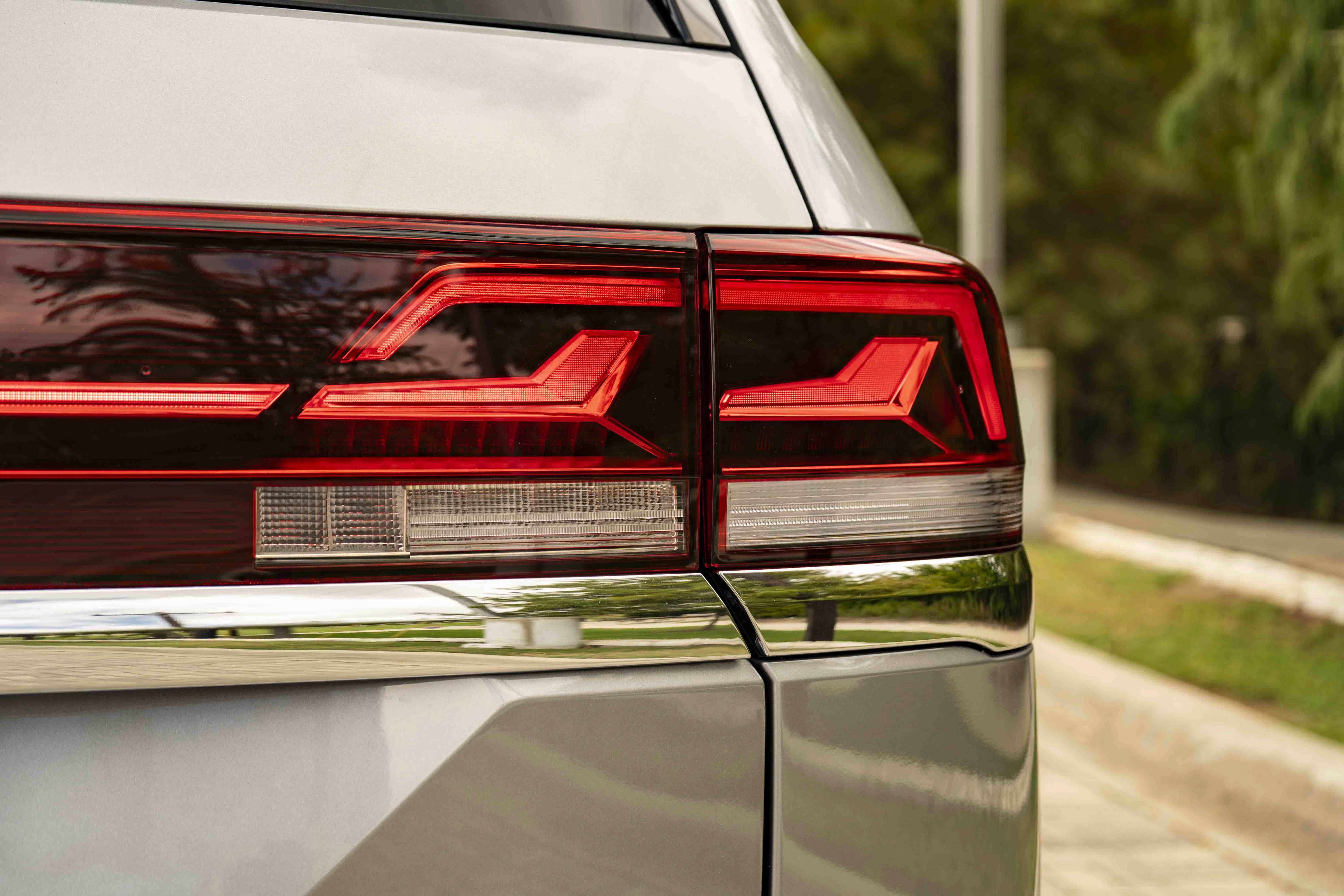 Certified 2026 Volkswagen Atlas SE FWD image 12