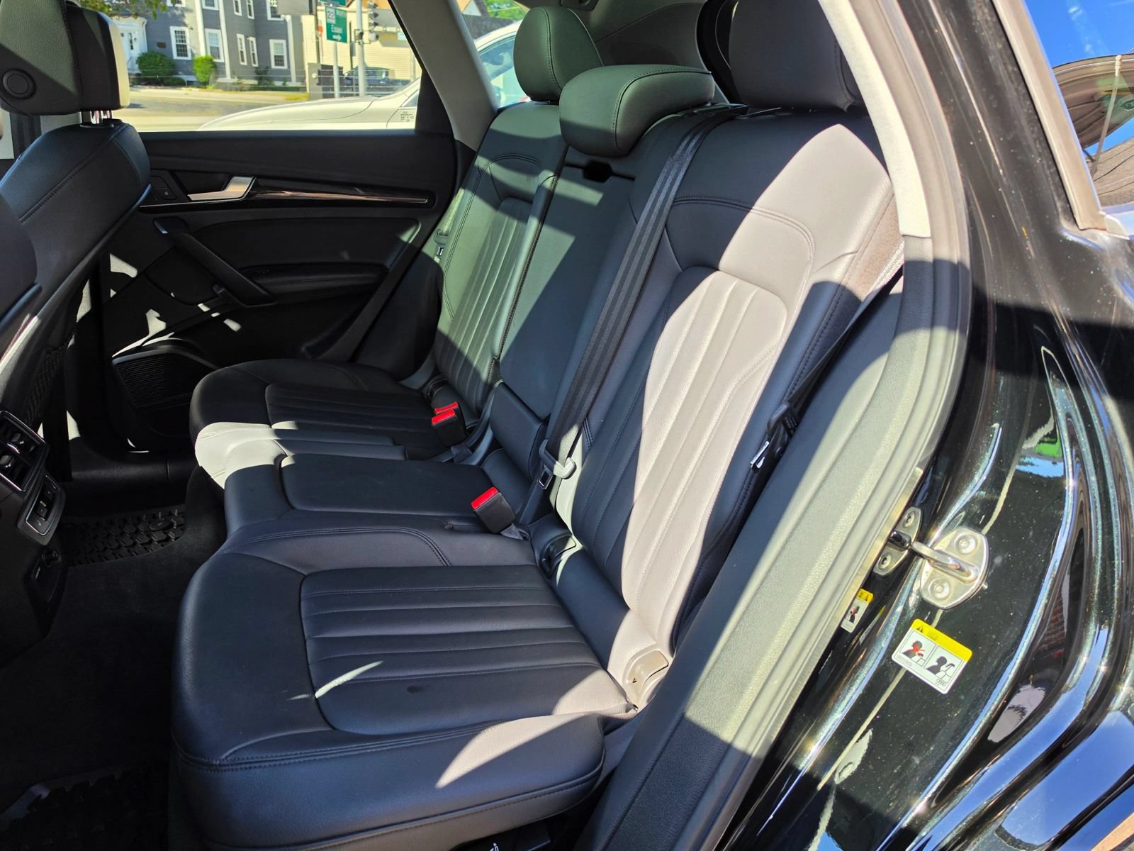 Used 2019 Audi Q5 2.0T Premium Plus w/ Premium Plus Package AWD/4WD image 11