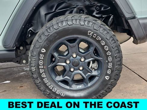 Used 2023 Jeep Wrangler Unlimited w/ Cold Weather Group image 35