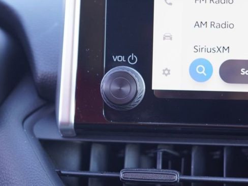 Certified 2025 Toyota RAV4 XLE image 22