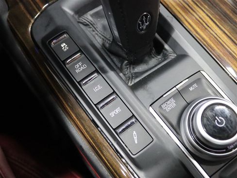 Used 2021 Maserati Levante GranSport image 30