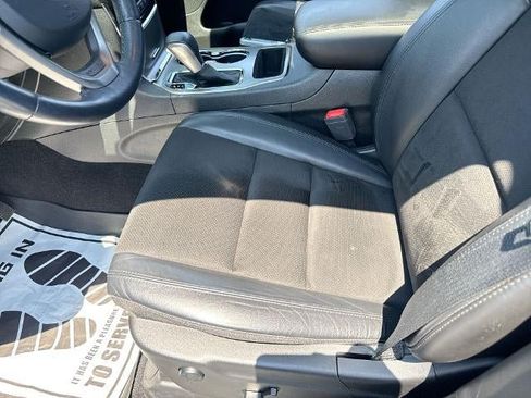 Used 2021 Jeep Grand Cherokee Laredo X AWD/4WD image 21