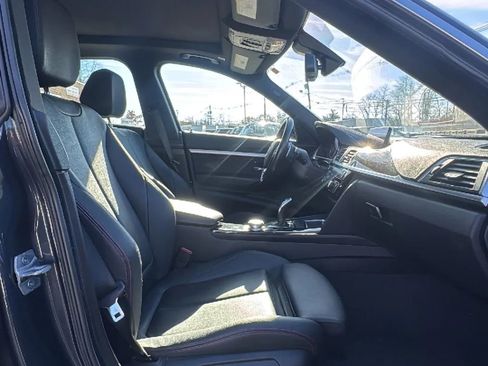 Used 2018 BMW 330i Gran Turismo xDrive image 15