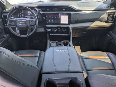 Used 2024 GMC Sierra 2500 AT4 w/ Technology Package AWD/4WD image 17