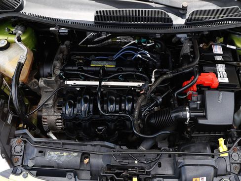 Used 2012 Ford Fiesta SE FWD image 39