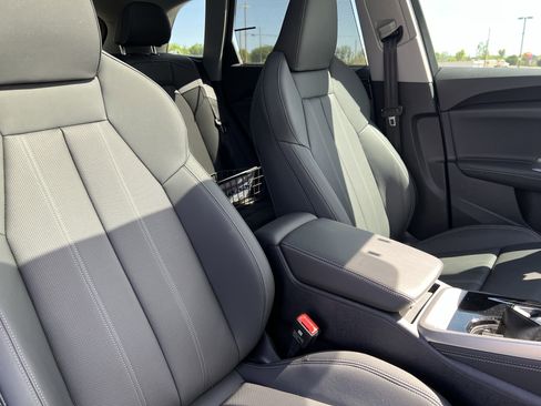 Used 2025 Audi Q5 Premium w/ Premium Plus AWD/4WD image 35