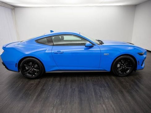 Used 2025 Ford Mustang GT image 6