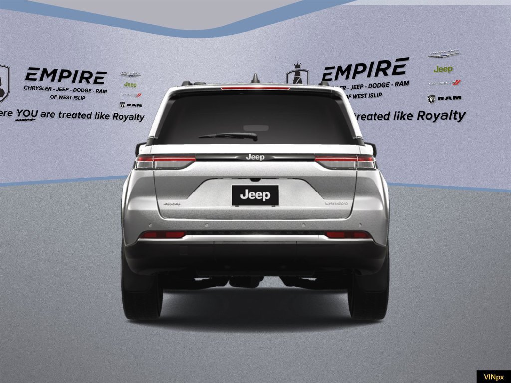 Used 2025 Jeep Grand Cherokee Laredo X w/ Luxury Tech Group I AWD/4WD image 7