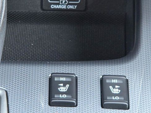 Used 2019 Nissan Pathfinder SL FWD image 23
