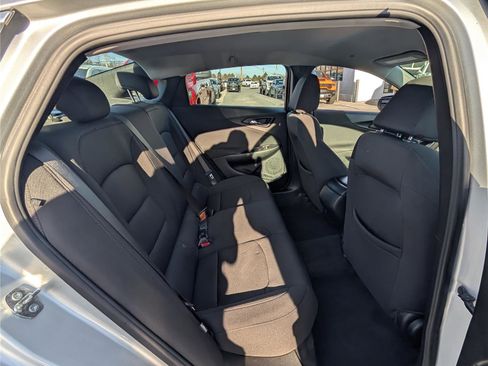 Used 2021 Chevrolet Malibu RS image 11