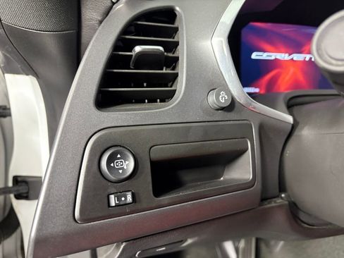 Used 2014 Chevrolet Corvette Stingray Coupe image 13
