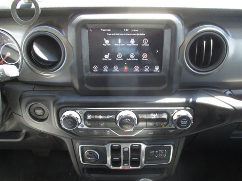 Used 2023 Jeep Wrangler Unlimited Sport AWD/4WD image 12