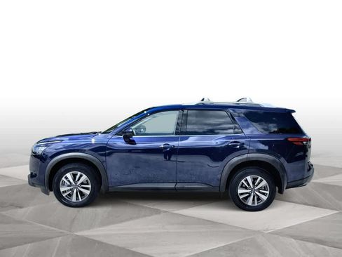 Used 2025 Nissan Pathfinder SL AWD/4WD image 5