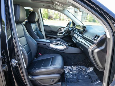 Used 2020 Mercedes-Benz GLS 450 4MATIC image 16