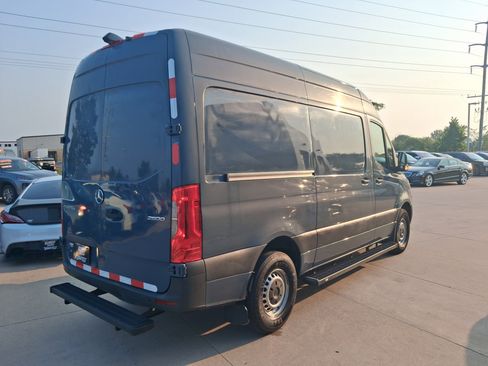 Used 2019 Mercedes-Benz Sprinter 144 image 10
