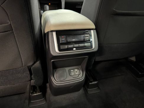 Used 2025 Subaru Ascent Premium AWD/4WD image 26
