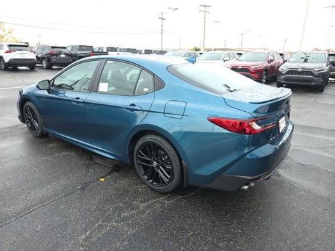 New 2026 Toyota Camry SE FWD image 5