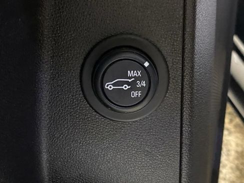 Used 2018 Chevrolet Equinox LT AWD/4WD image 40