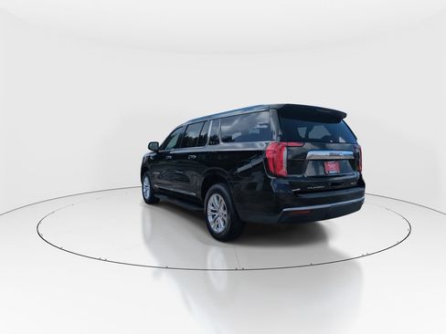 Used 2023 GMC Yukon XL SLT w/ SLT Premium Package RWD image 6