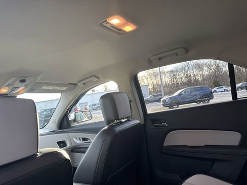 Used 2017 Chevrolet Equinox Premier w/ Enhanced Convenience Package image 19