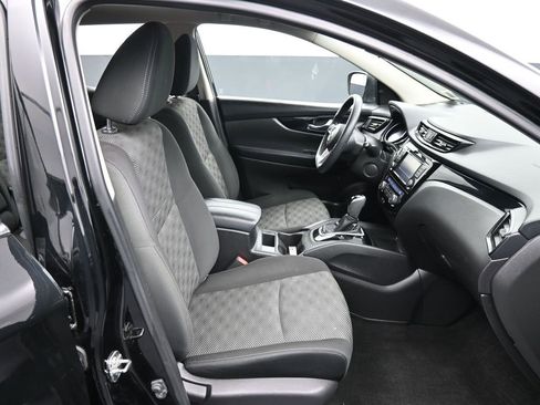 Used 2019 Nissan Rogue Sport SV image 23