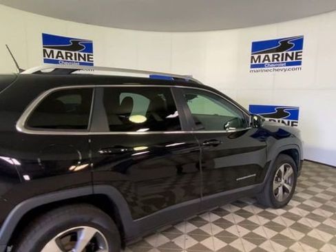 Used 2020 Jeep Cherokee Limited w/ Advanced Safety Group AWD/4WD image 2