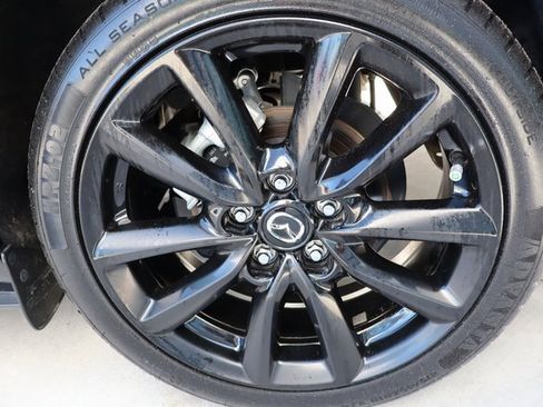 Used 2024 MAZDA MAZDA3 s image 39