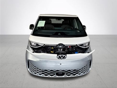 Certified 2025 Volkswagen ID. Buzz Pro S Plus AWD/4WD image 23