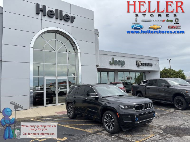 Used 2023 Jeep Grand Cherokee Overland w/ Luxury Tech Group IV AWD/4WD image 1