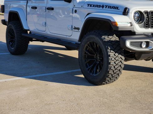 New 2026 Jeep Gladiator Sport image 11