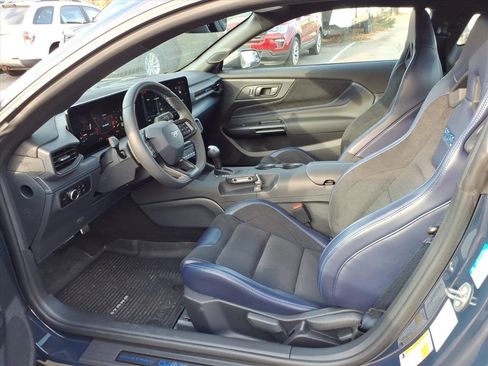 Used 2025 Ford Mustang Dark Horse image 10