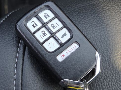 Certified 2024 Honda Odyssey Touring image 39