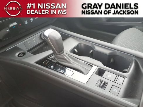 New 2026 Nissan Sentra SV w/ SV Convenience Package FWD image 19