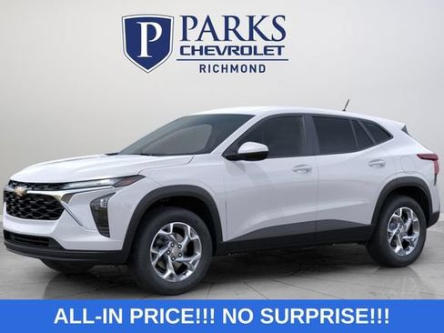 New 2026 Chevrolet Trax LS w/ LS Convenience Package FWD image 5