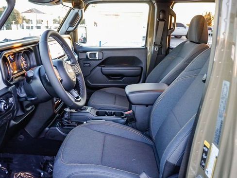 New 2026 Jeep Gladiator Sport image 19