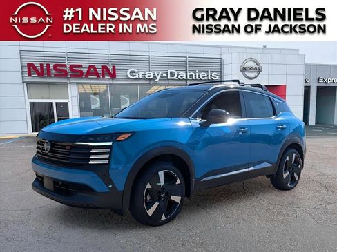 New 2026 Nissan Kicks SR w/ Cold Weather Package image 6