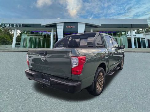 Used 2024 Nissan Titan SV w/ SV Bronze Edition Package RWD image 3