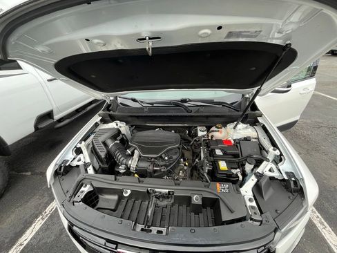 Used 2023 GMC Acadia AT4 w/ Technology Package image 25