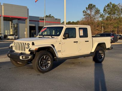 Used 2022 Jeep Gladiator Overland w/ Popular Equipment Package