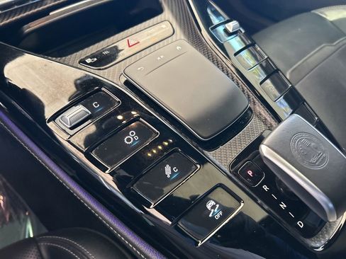 Used 2022 Mercedes-Benz AMG GT 43 w/ Driver Assistance Package image 56