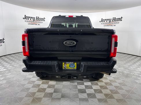 Used 2024 Ford F350 Lariat w/ Black Appearance Package AWD/4WD image 5